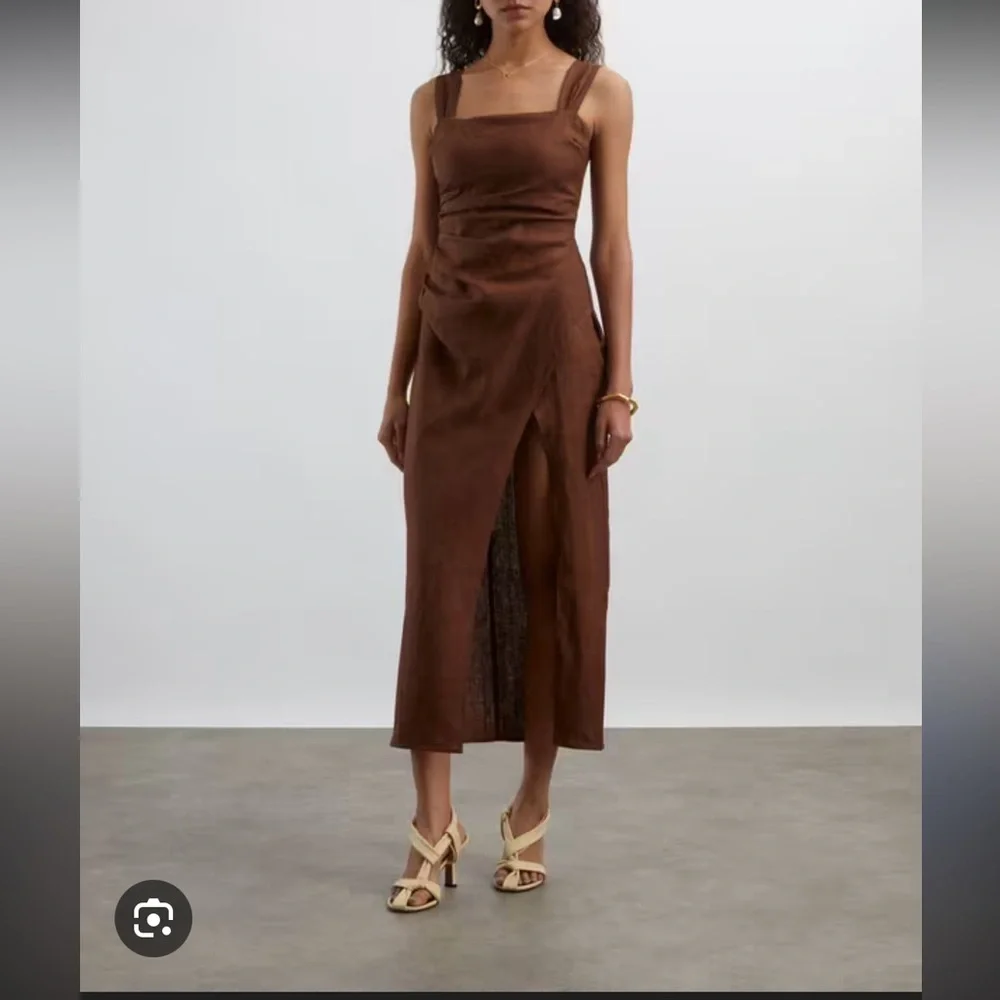 Reformation linen dress in chocolate cake NWT - Picture 2 of 5